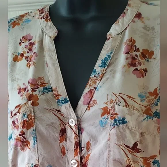 TORRIDĀ ChallisāButtonāFrontāDolmanāSleeveāTopāSizeā2 - Picture 5 of 7